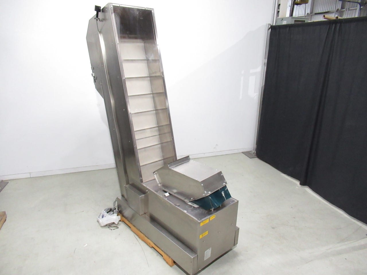 使用阿ZAF cap or pump elevator conveyor model E40
