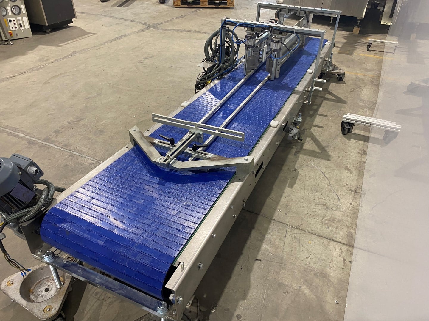 Used 21in wide x 130in long chain conveyor with product deviator separator